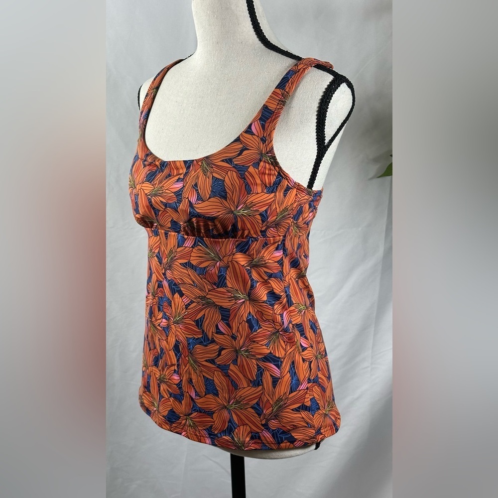 Lands' End Floral Tankini Top in Blue and 🍑 - Picture 10 of 12